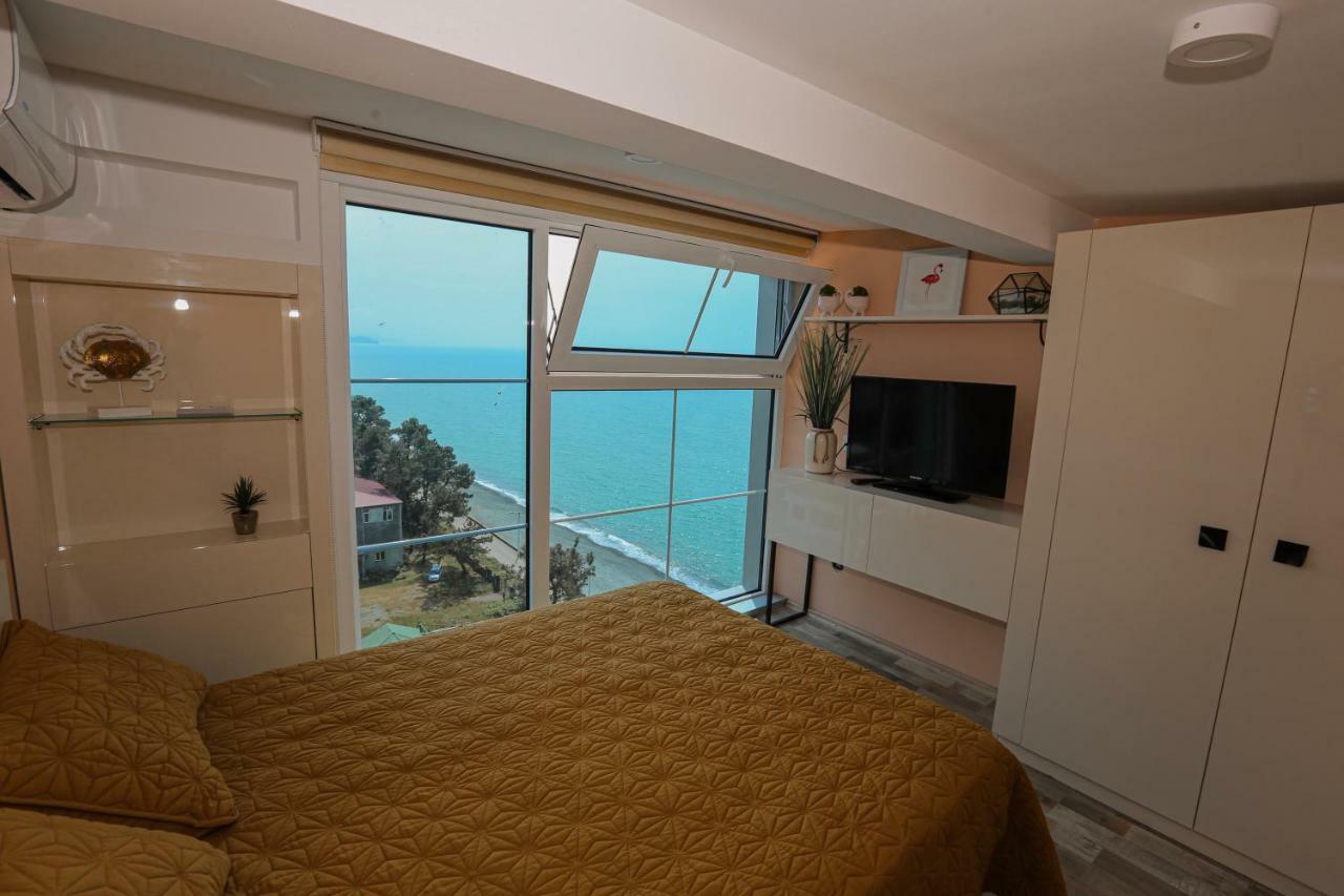 Black See Apartment Kobuleti Ngoại thất bức ảnh